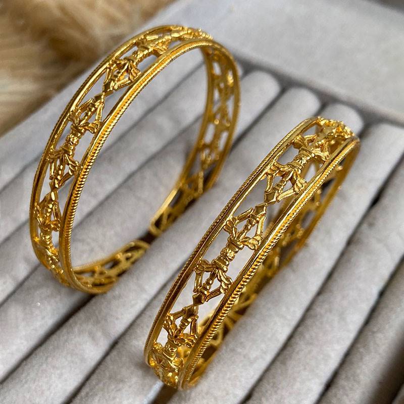 Gold-polished Bamboo Bala by Collection de Euphoria