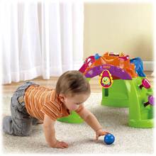 Fisher Price Stand Up Ballcano ( W9859)