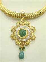 Saaaki Green Stone Floral Neckset