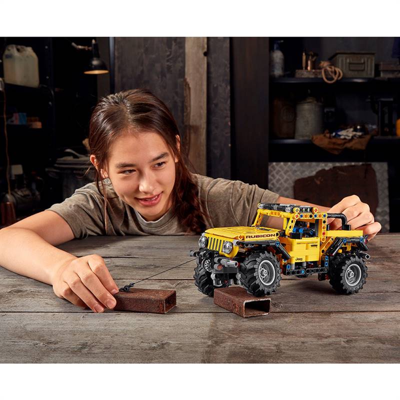 LEGO Technic Jeep® Wrangler (42122)