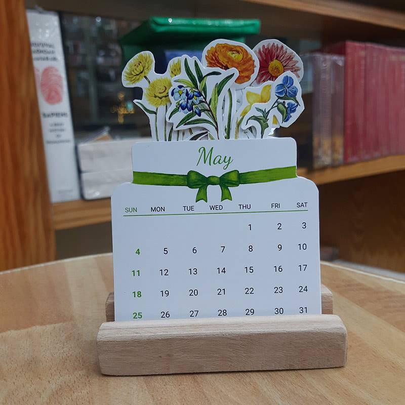 2025 Desk Calendar – Floral Design