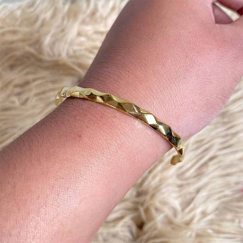Gold-polished Dia Bangle by Collection de Euphoria