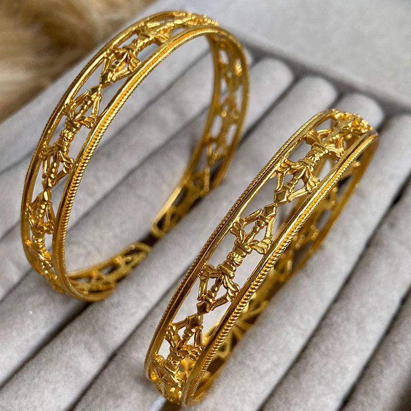 Gold-polished Bamboo Bala by Collection de Euphoria