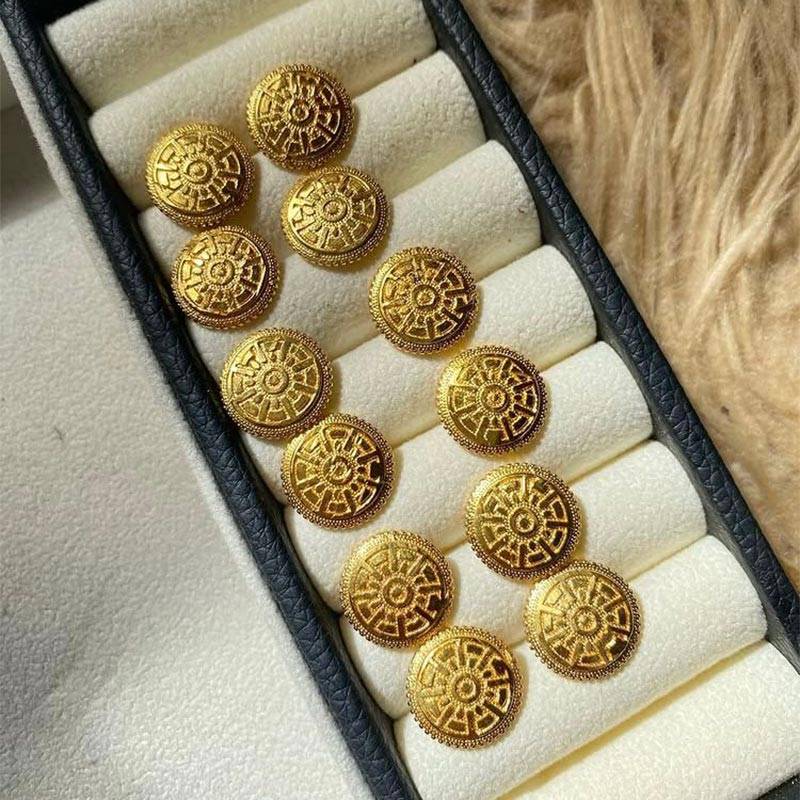 Gold-polished Mandala Studs (1 pair) by Collection de Euphoria