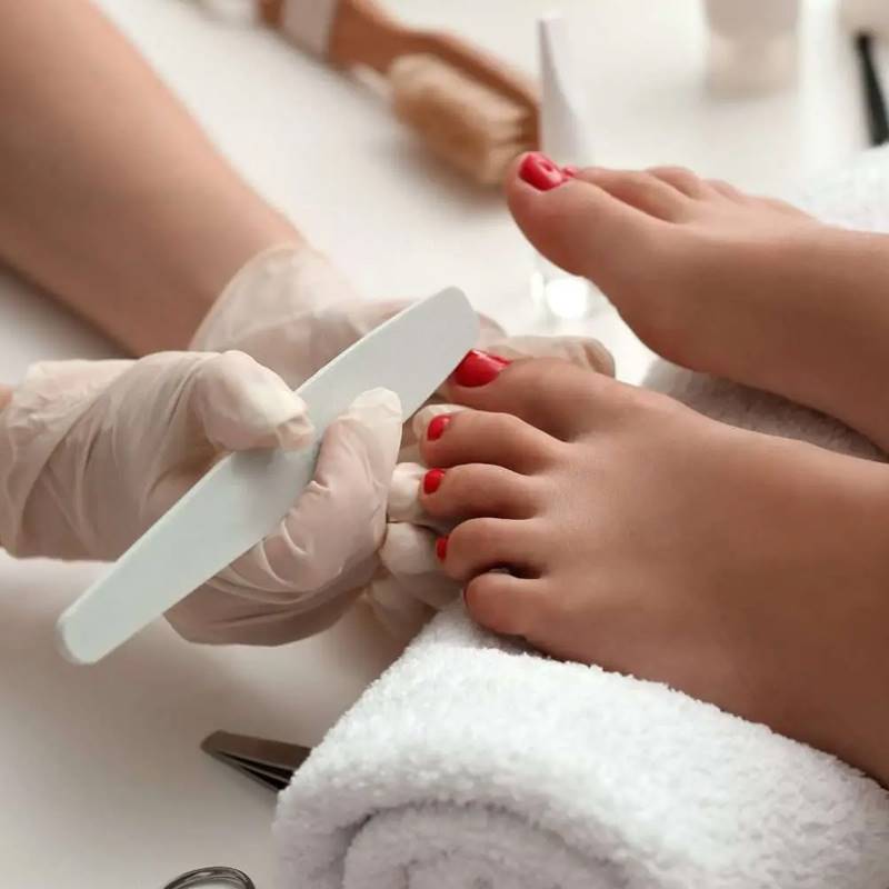 Hard Gel Pedicure by The French Nails