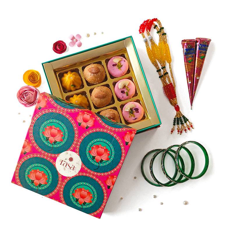 Shrawan Mithai with Shringar Hamper - Type D