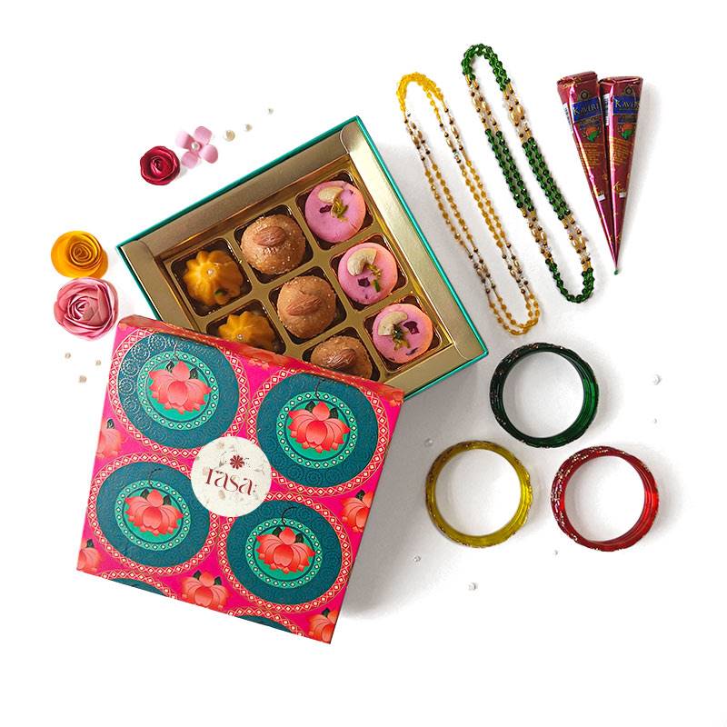 Shrawan Mithai with Shringar Hamper - Type F