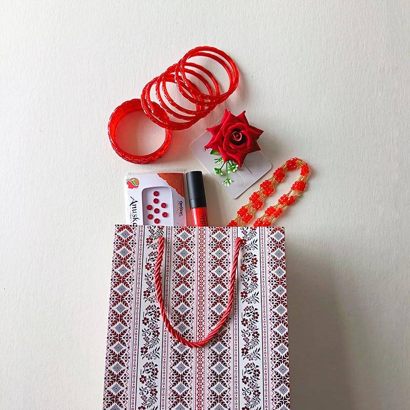Red, Rose & Ready Hamper