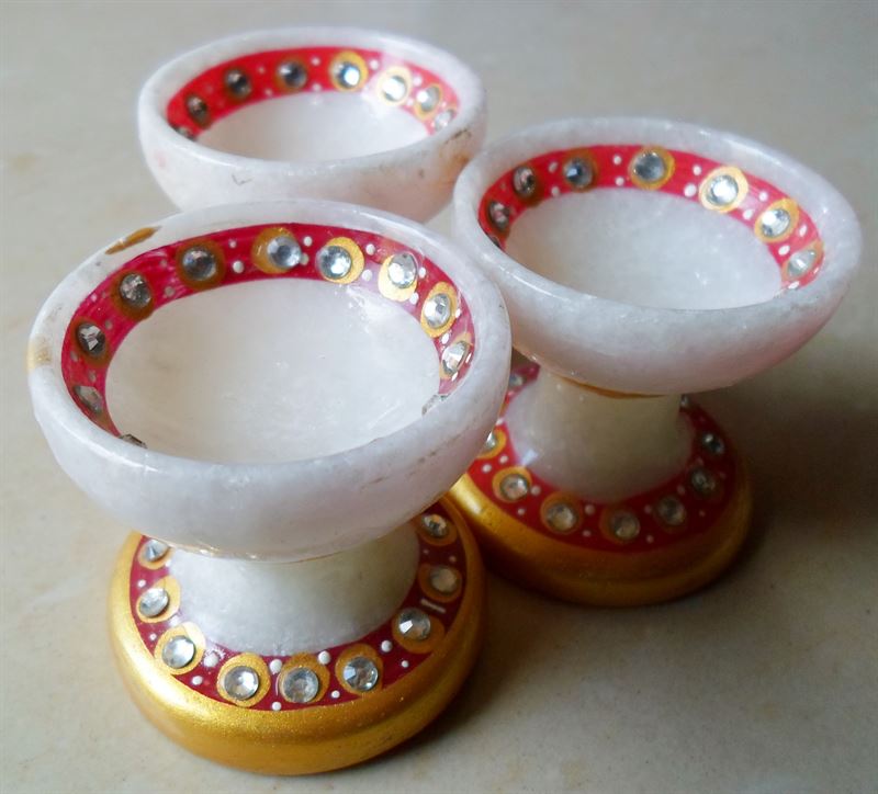 marble diya stand