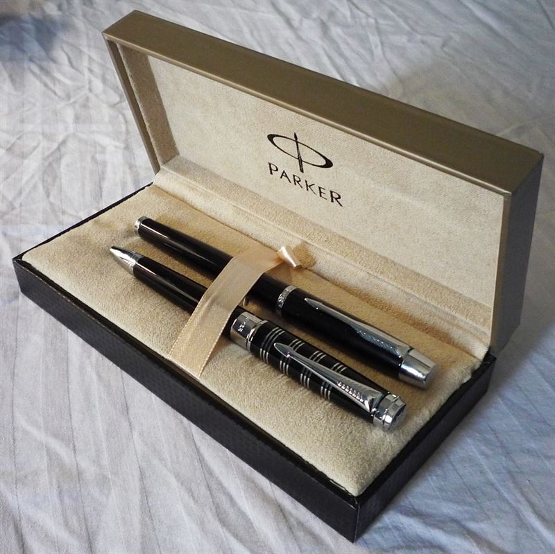 Parker IM METAL Black CT FP Medium + LATITUDE LAQ BLACK CT BP