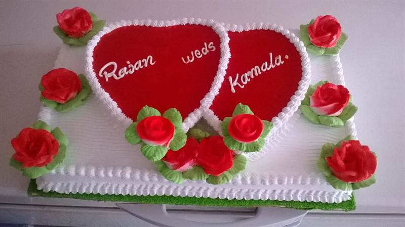 144 | Double heart wedding cake, white chocolate ganache cov… | Flickr