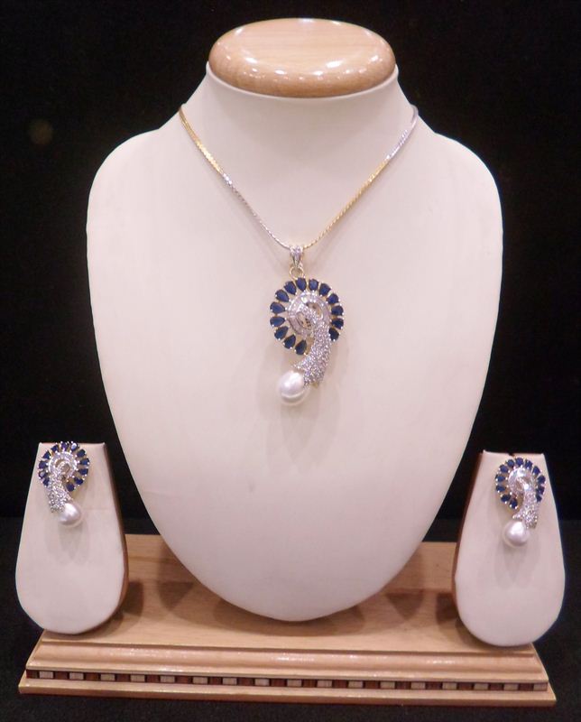 Antique Pendent Set (PEN13)