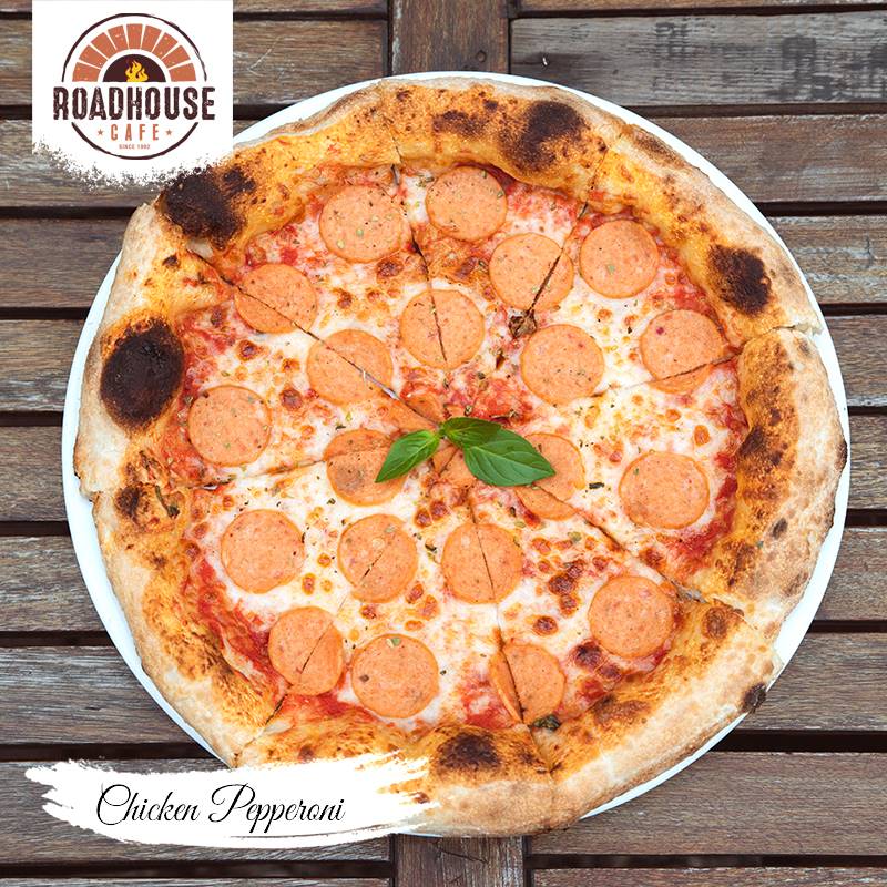 Roadhouse Cafe Chicken Pepperoni Pizza