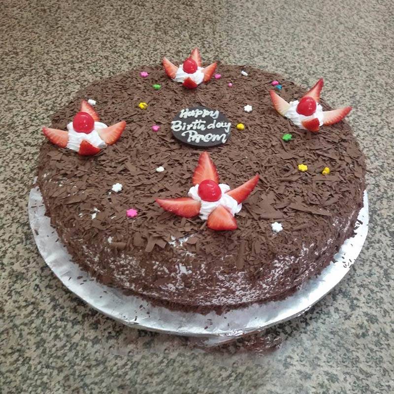 Black Forest Cake (1 kg) from European Bakery (C5)