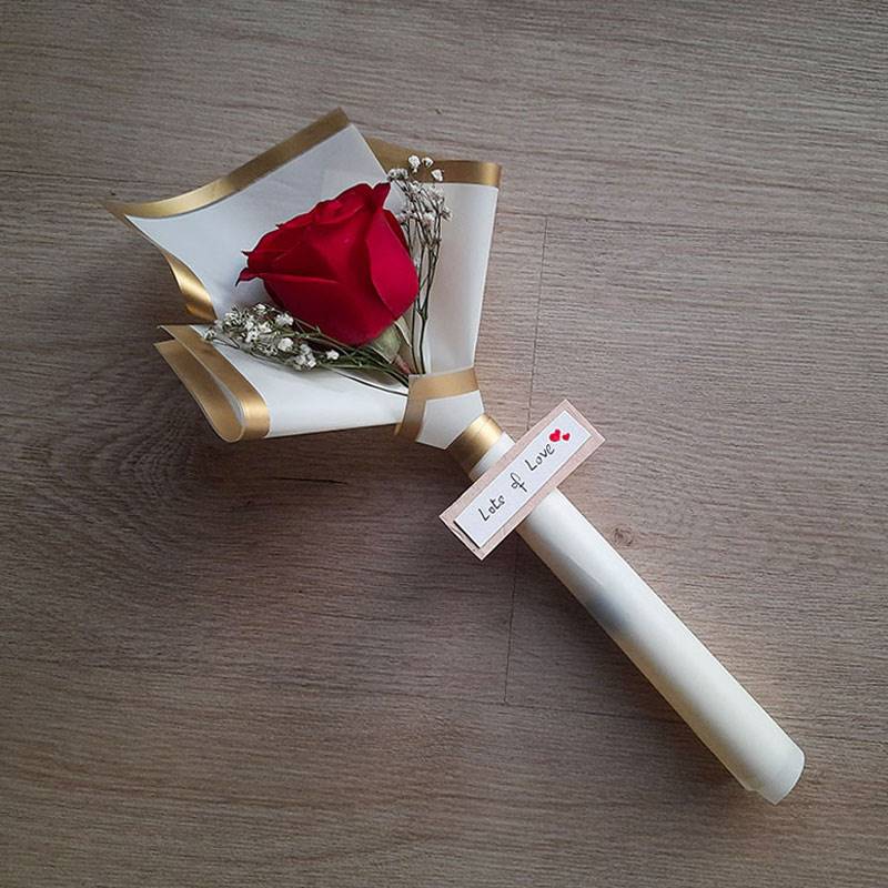 Single Rose with Message saying Lots of Love