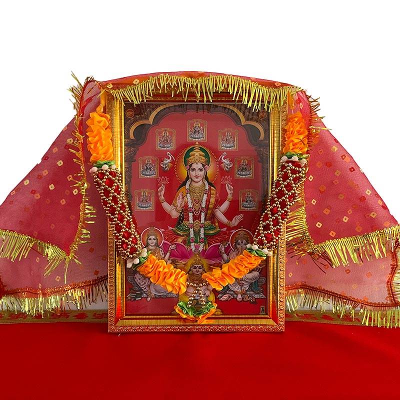 Goddess Laxmi Photo Frame with Mala, Chunni and Aasan