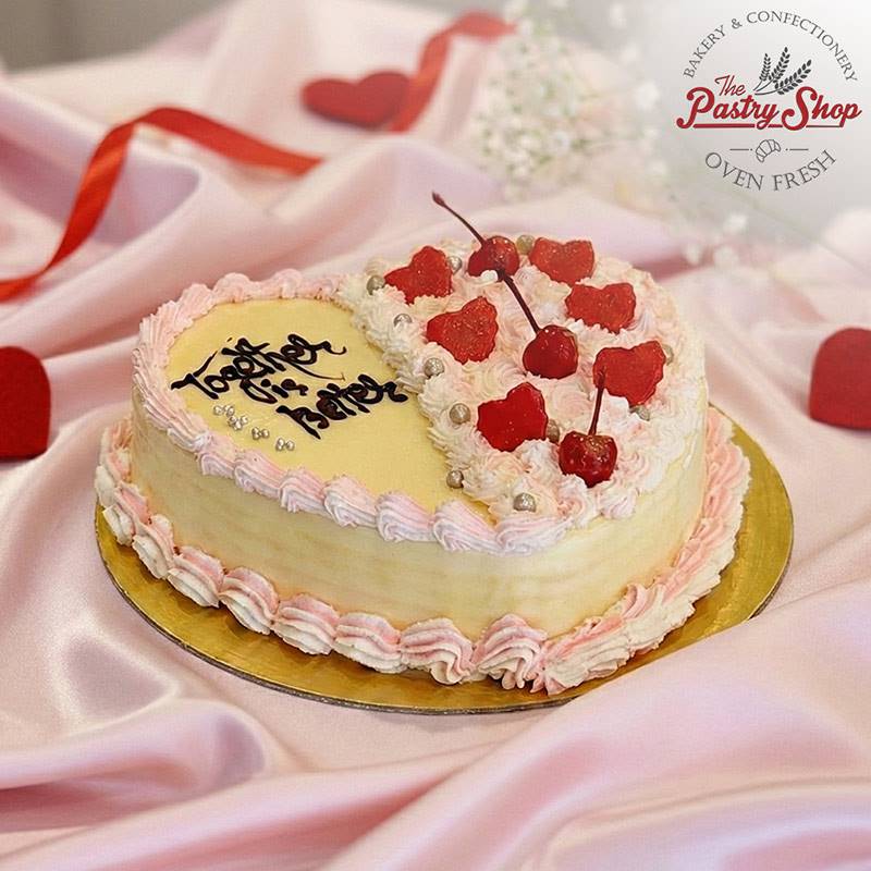 Valentine’s Lover Cake (1 kg) from Radisson Hotel