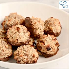 Peanut Macaruns (Qty 10) from European Bakery