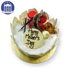 Mother's Day White Forest Cake (1 kg) by 5-Star Chefs