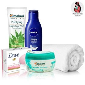 Women's Moisturizing Skincare Package 