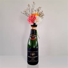 Baron D'Arignac Brut Blanc de Blancs Sparkling Wine (750 ml) with Mini Floral Bouquet