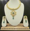 Saaaki Green Stone Floral Neckset
